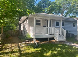 1123 Maple St, Iowa City, IA 52240