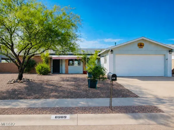 6969 N Northlight Dr, Tucson, AZ 85741