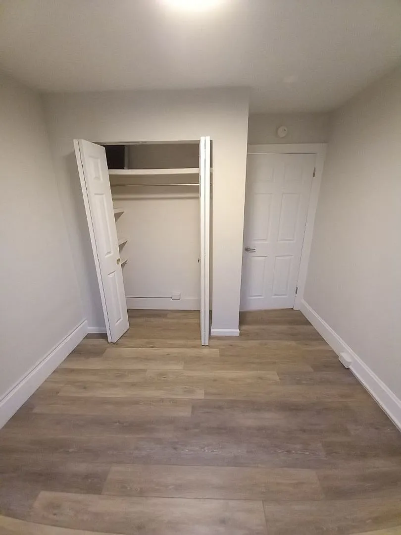 420-422 Douglass Street — Photo 2