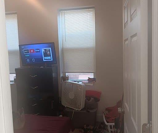 5th image of 4149 W Lexington Ave