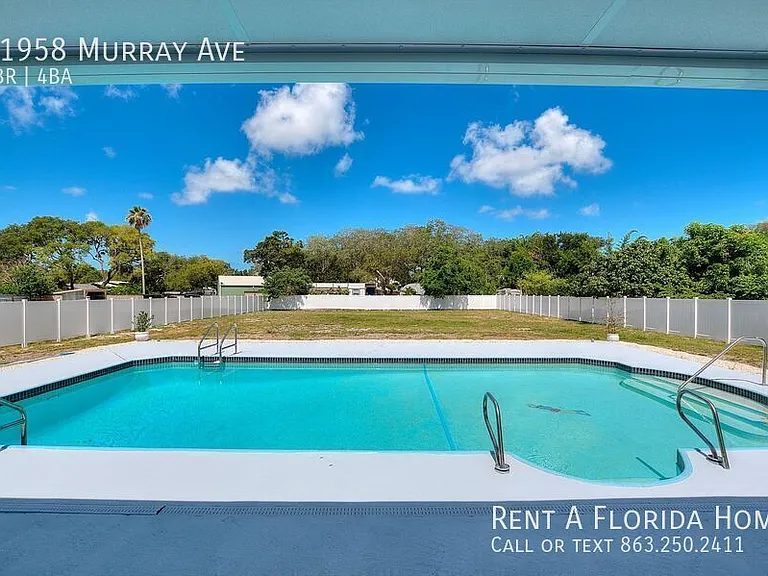 11958 Murray Ave — Photo 2