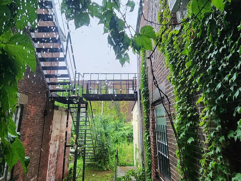 26 Lyon St #11 — Photo 11