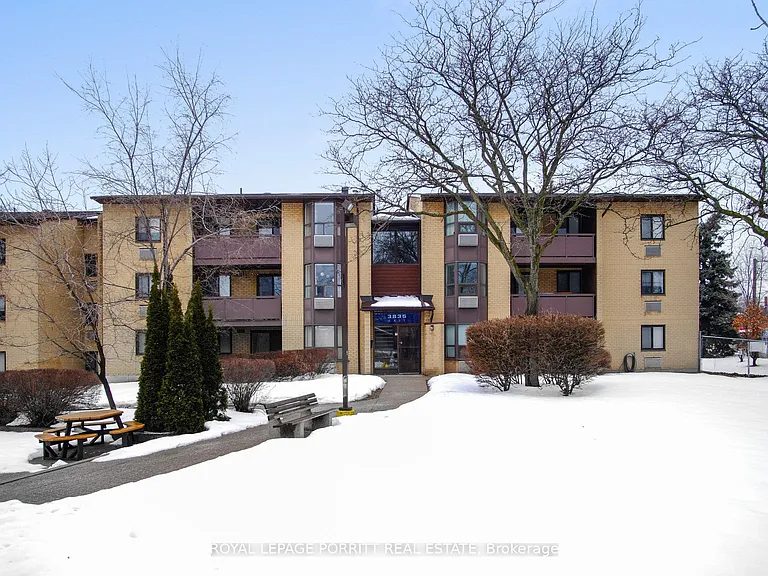 3835 Lake Shore Blvd W #104 — Photo 1