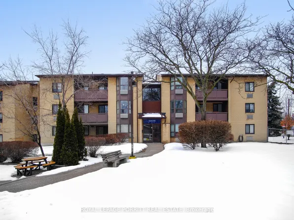 3835 Lake Shore Blvd W #104, Toronto, ON M8W 1R2