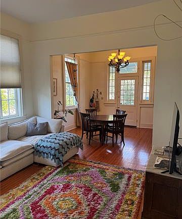 4th image of 1221 N White St