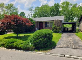 10221 Prince Dr, Saint Louis, MO 63136