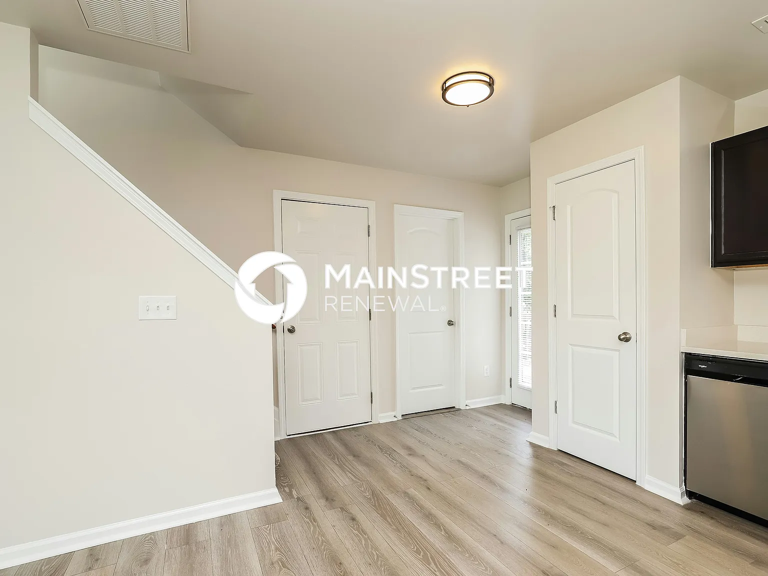 6282 Brentwood Park Ct — Photo 4