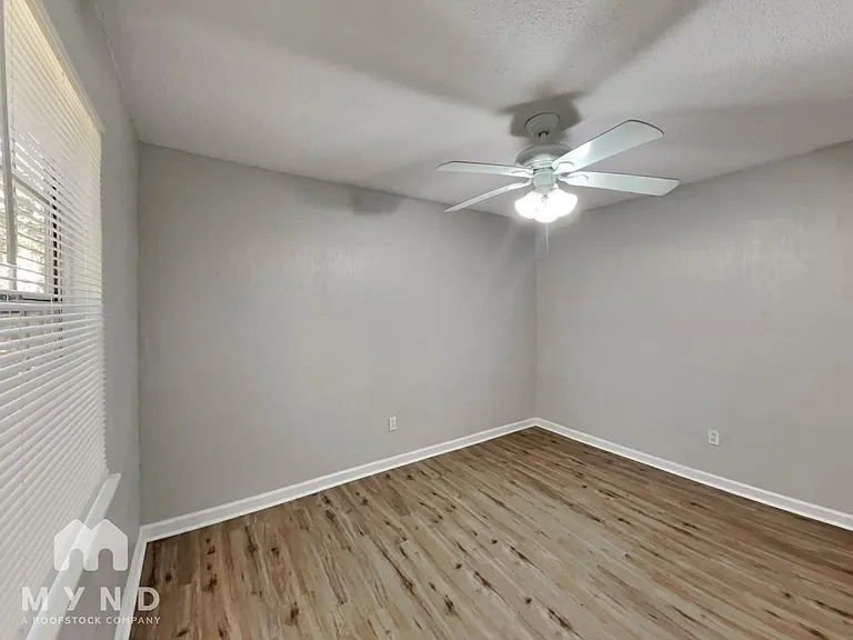 1118 Arrowhead Trl — Photo 13