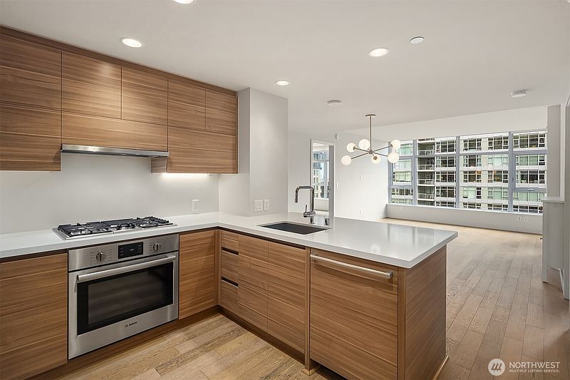 2nd image of 583 Battery St #2208N