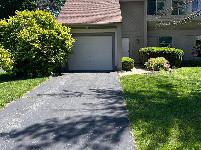 6378 Chippenhook Ct — Photo 1