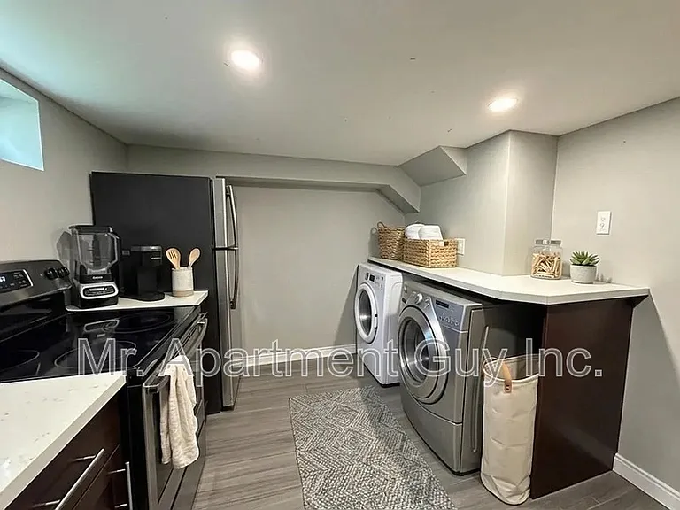 26 Grandfield St #LOWER — Photo 5