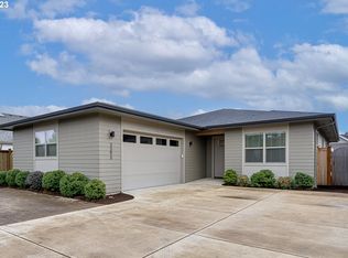 3393 Gilham Rd, Eugene, OR 97408