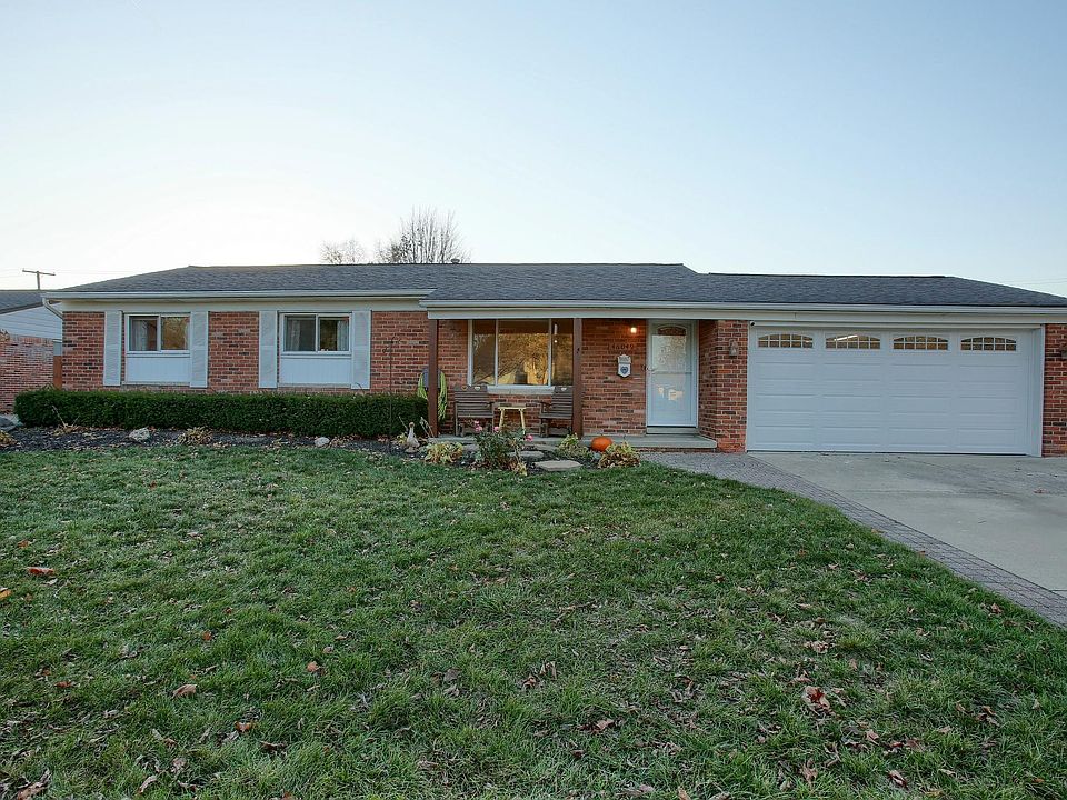 1st image of 46049 Sterritt St