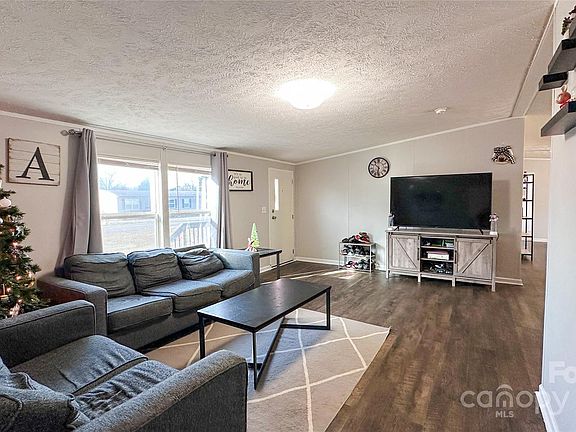 5th image of 3516 Meldonna Dr