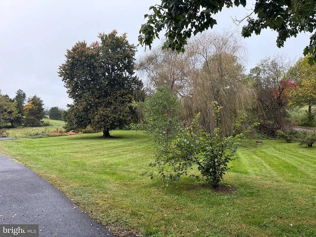 2 bed, 850 sqft, $1,400 — Photo 3