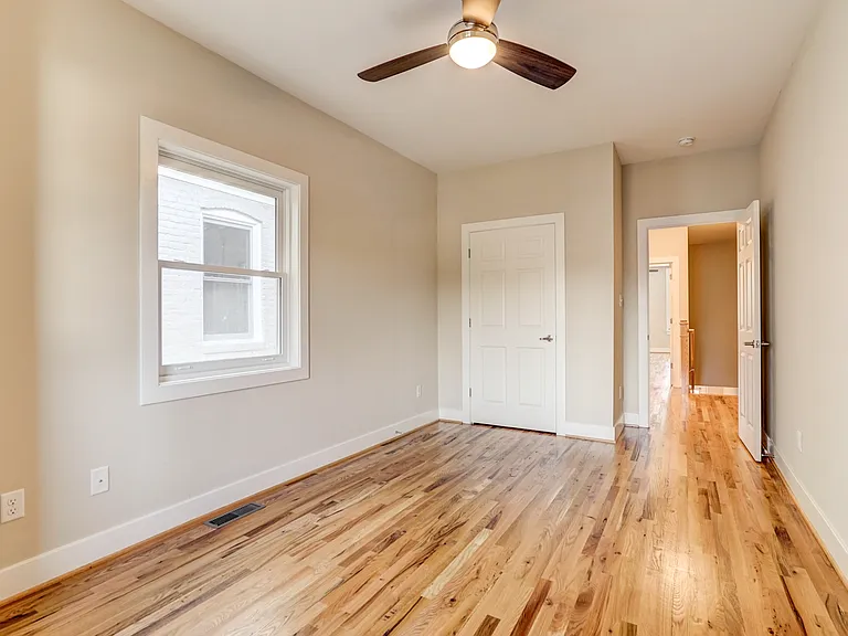 14 W Leigh St — Photo 15