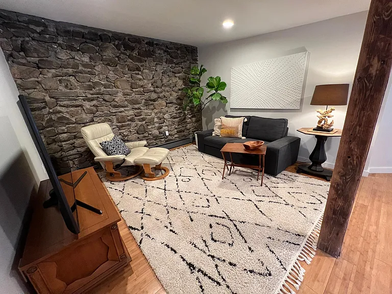 1141 Albany Post Rd #3 — Photo 10
