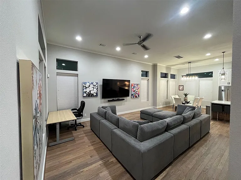 1503 Robin St #C — Photo 4