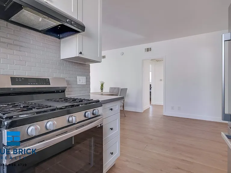 5312 Corteen Pl #16 — Photo 21