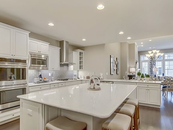 Kitchen with oversized island