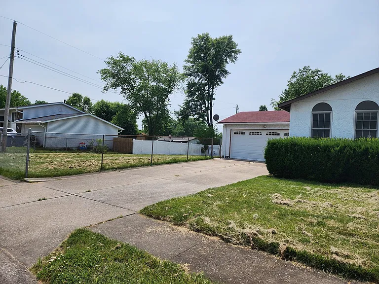 2801 Droste Rd — Photo 29