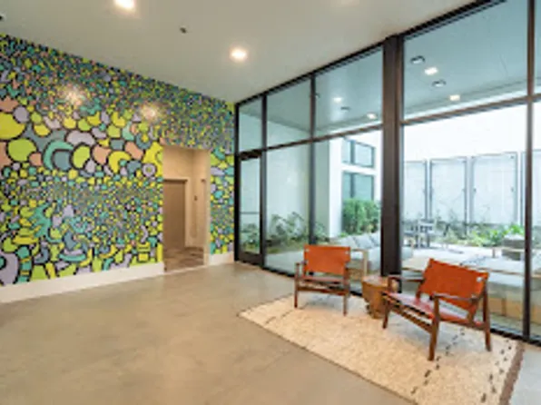 Division 30, 2925 SE Division St #307, Portland, OR 97202