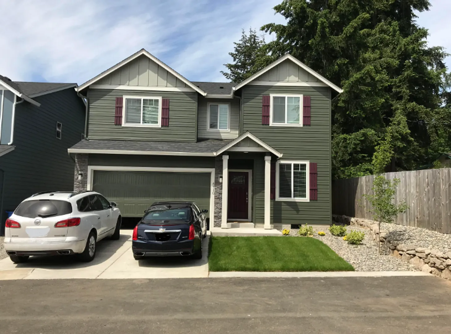 Modern 4-Bedroom Home with Den & Luxurious Primary Suite — Photo 1