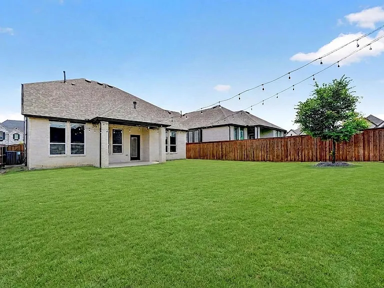 8109 Milo Fields Ln — Photo 18