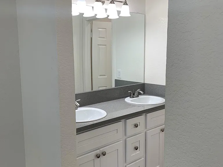17162 Harbor Bluffs Cir #4 — Photo 11