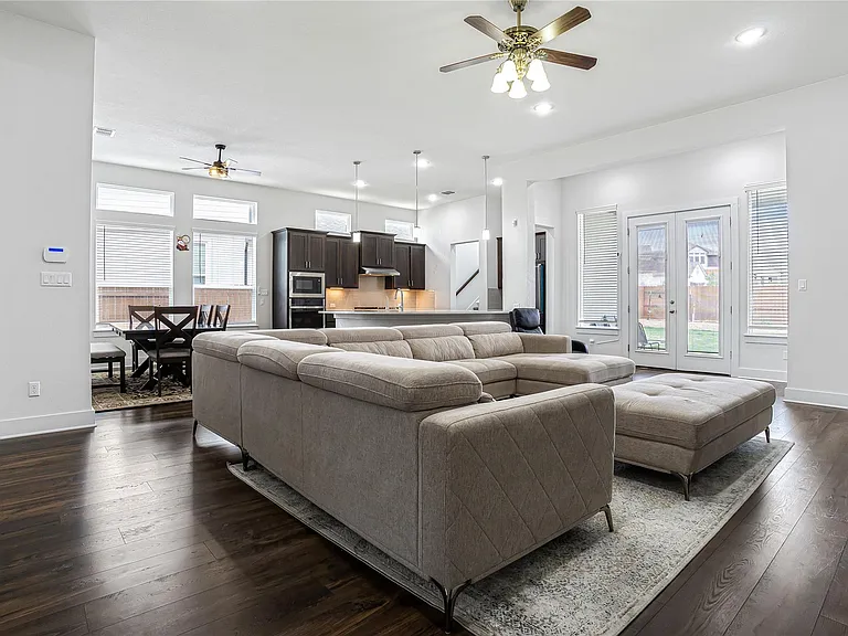 6721 Empresa Dr — Photo 6