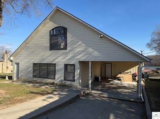 31435 Lofty Ln, Edwards, MO 65326