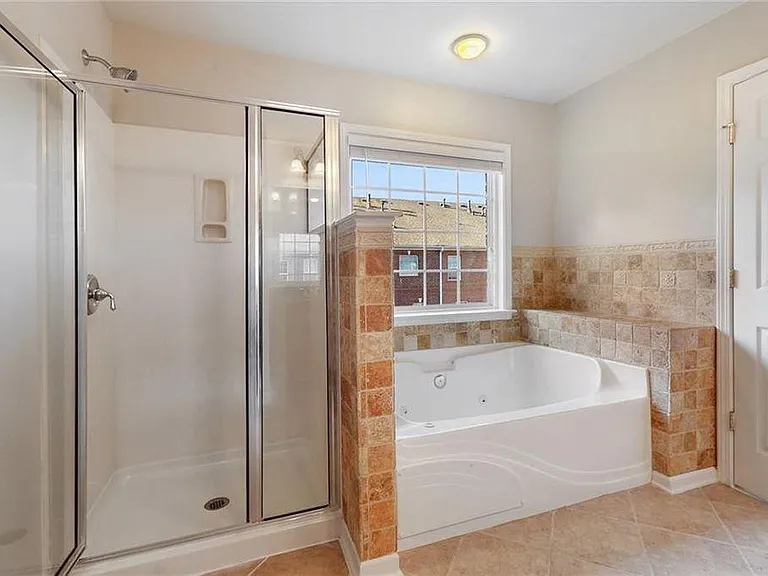 10467 Holliwell Ct — Photo 21