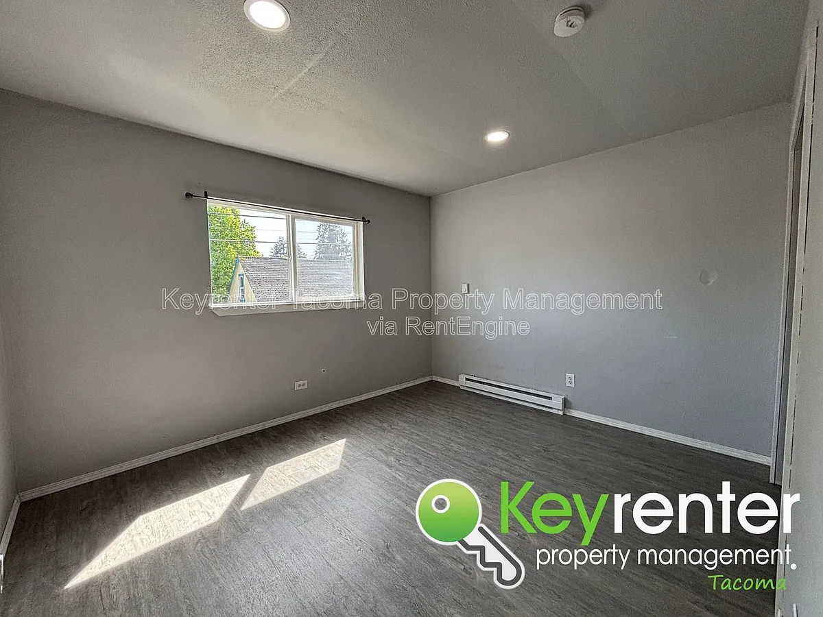 Building Photo - 228 E 62nd St #3