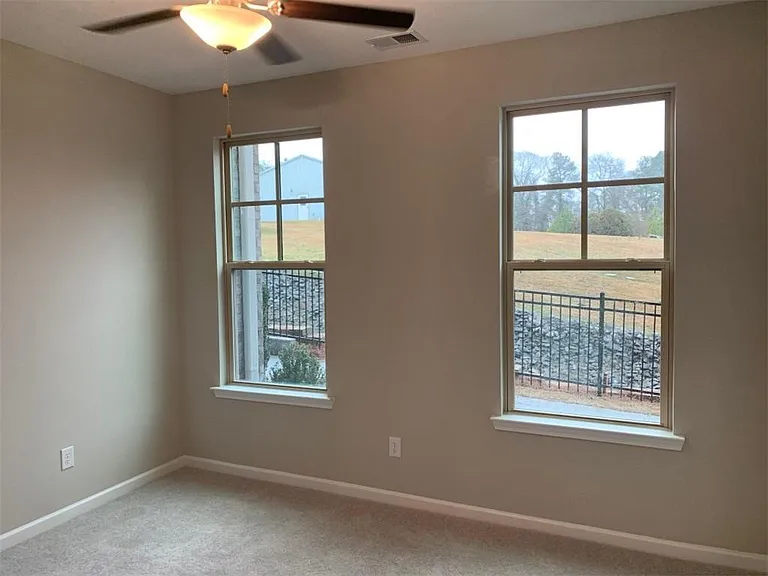 6007 Skellig St — Photo 10