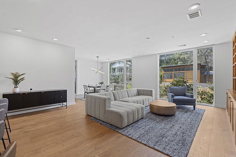 1st image of 1010 W 10th St #305