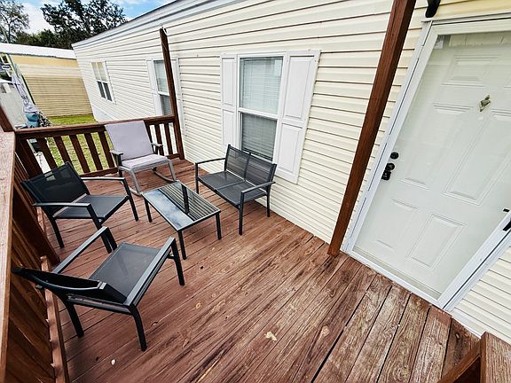 4th image of 1046 High Meadow Rd