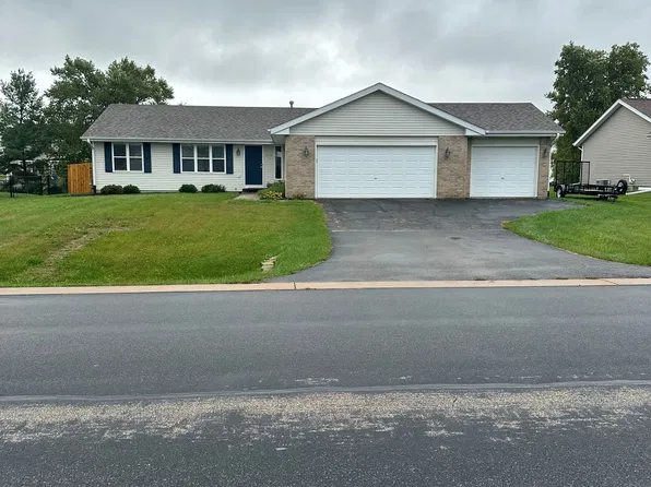 142 Autumnwood Ln, Davis Junction, IL 61020