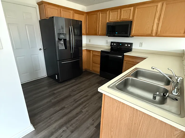 5818 Briggs Dr — Photo 3