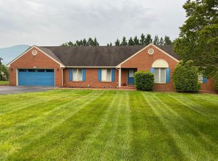 4939 Appletree Dr, Roanoke, VA 24012