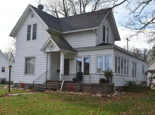 935 5th Ave, Lake Odessa, MI