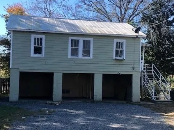 213 W Bertheaud Ave, Opelousas, LA