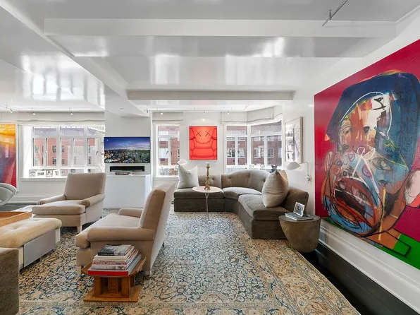 21 E 61st St APT 8F, New York, NY 10065