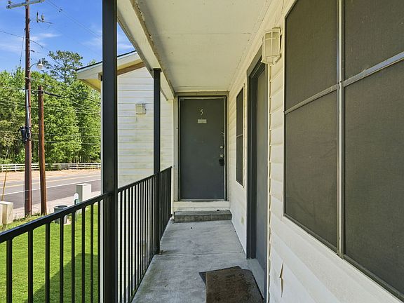 4th image of 16957 Rabon Chapel Rd #5