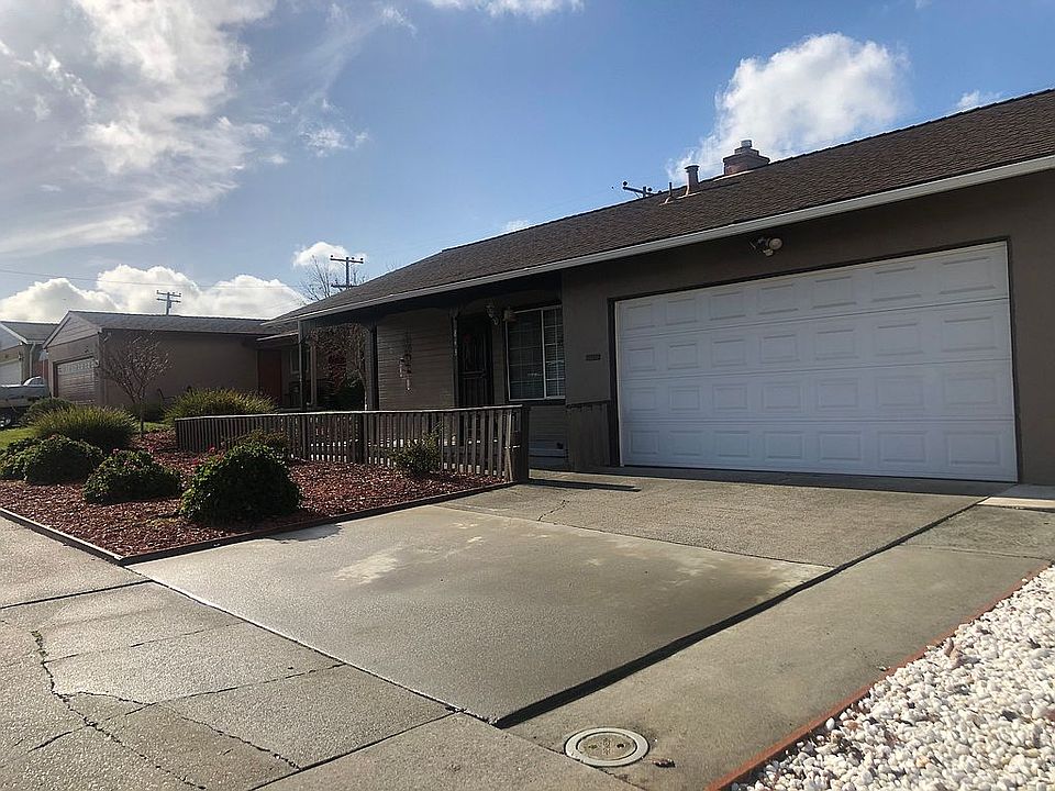 2nd image of 843 Brookwood Ave