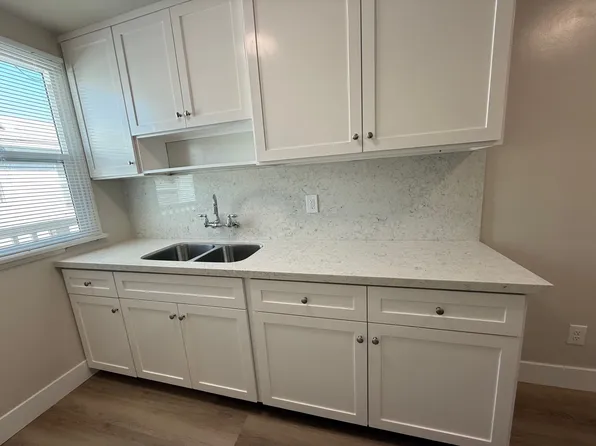 4504 N Banner Dr #4, Long Beach, CA 90807