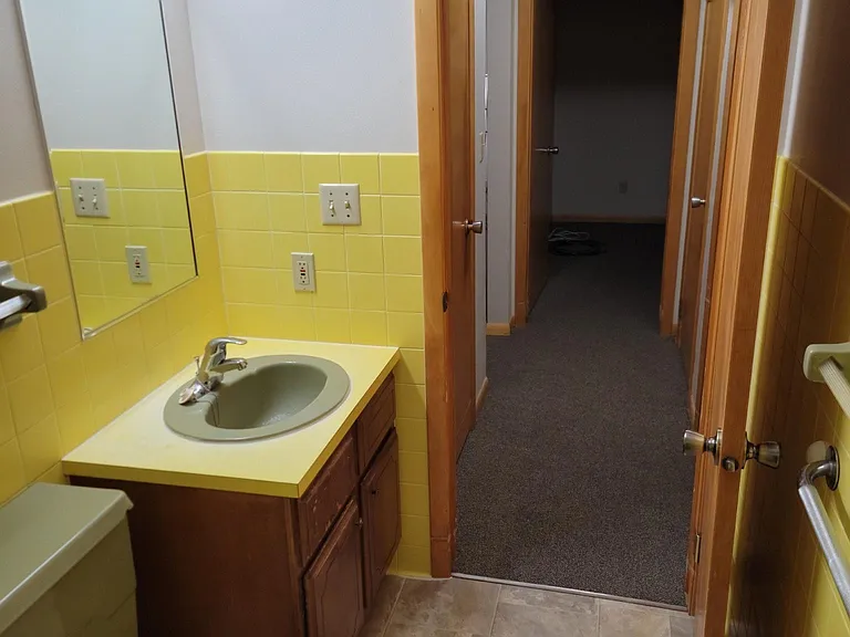 1479 Redfield St — Photo 12