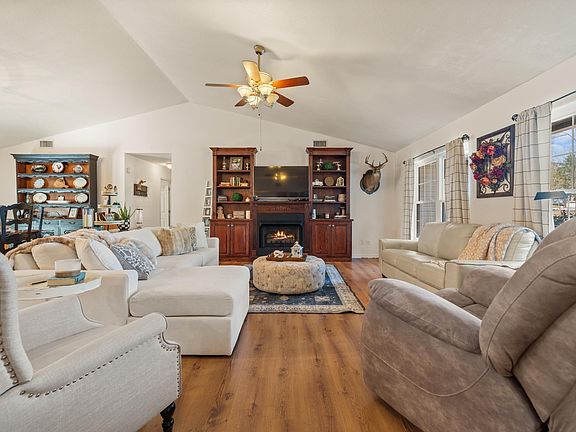 3rd image of 230 S Ross Maddox Rd