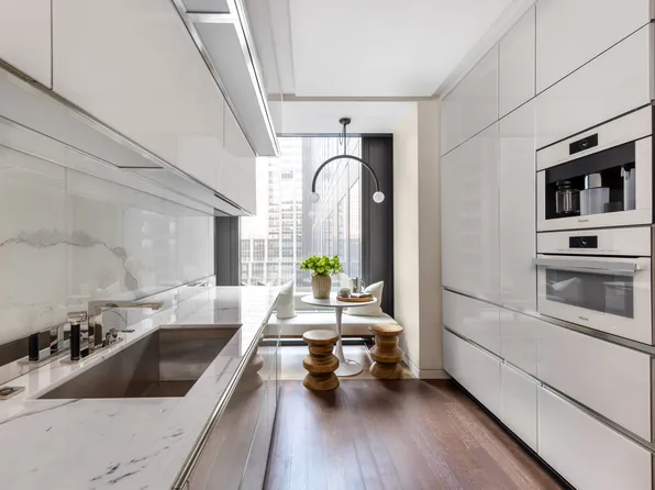 53 West 53rd Street image 9 of 31