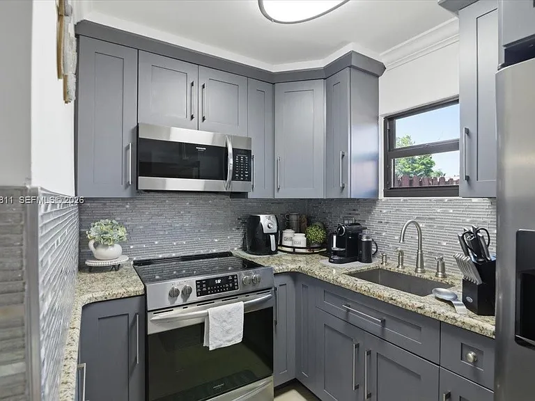 8008 SW 103rd Ave #8008 — Photo 19