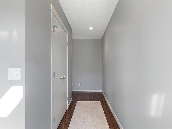 3rd image of 42 S Copperpond Pl SE